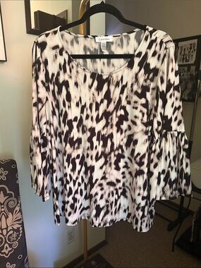 Calvin Klein Black and White Abstract Bell Sleeve Blouse